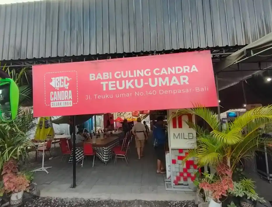 6. Babi Guling Candra