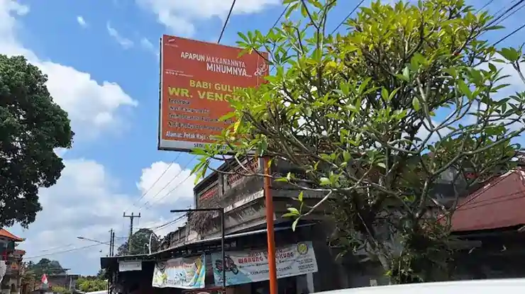 Alamat Babi Guling Warung Vengkung