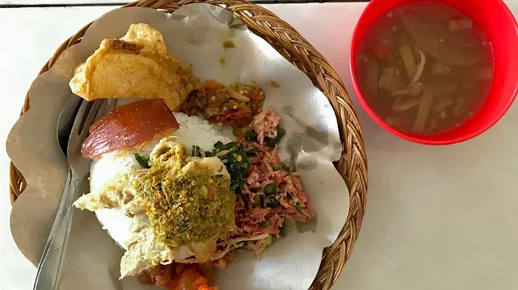 Foto Menu Makan Babi Guling Buk Ari