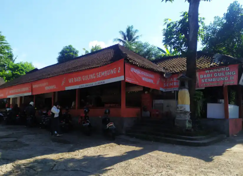 Foto Warung Babi Guling Sembung 2 Area Parkir