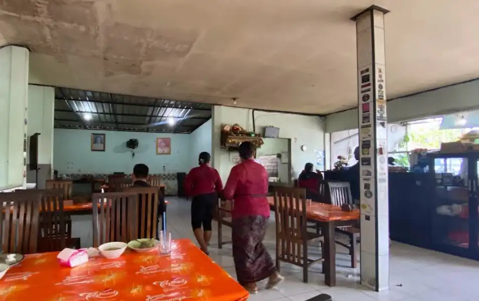 Foto Warung Babi Guling Sembung 2