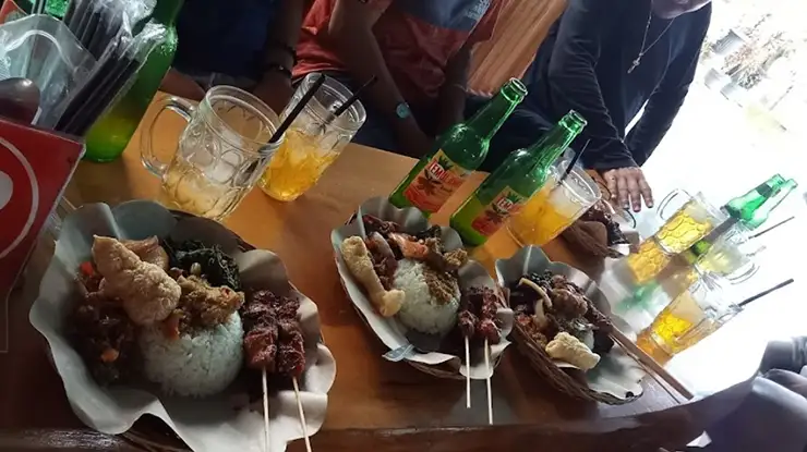 Harga Menu Warung Babi Guling Ngurah Bimo Banyuwangi