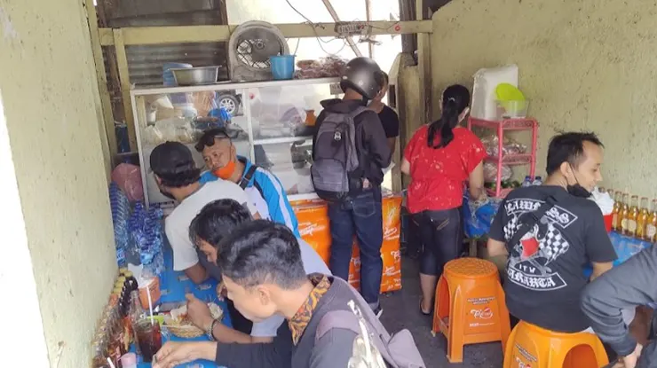 Jam Buka Warung Babi Guling Nyoman Samprig