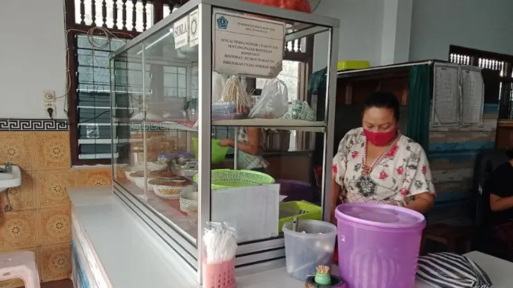 Ulasan Warung Babi Guling Pakerisan