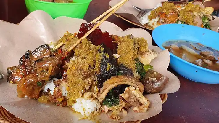 Cara Pesan Menu Babi Guling Bali Tulen