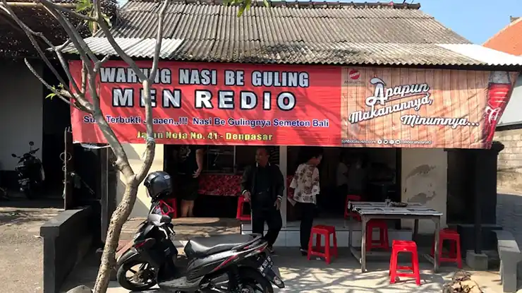 Jam Buka Warung Babi Guling Men Redio