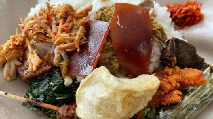 Kandungan Kalori Nasi Babi Guling