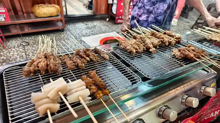 Menu Favorit di Sate Babi Wibisana Bandung